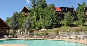 Pool - Resort Perks|Amazing Location|Hot Tub|Game Room (Pigeon Forge)