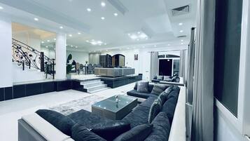 Deluxe Villa, Garden View