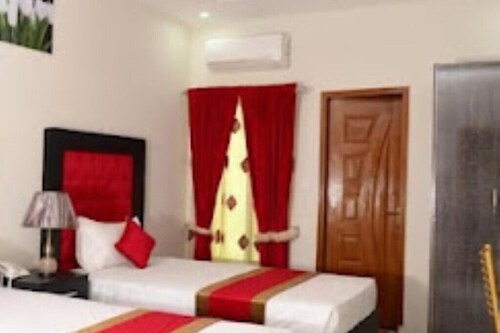 Golden Pearl Residency Family Hotel