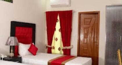 Golden Pearl Residency Family Hotel