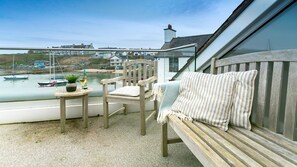 Terrace/patio - Thalassa - sleeps 6 guests  in 3 bedrooms (Cemaes Bay)