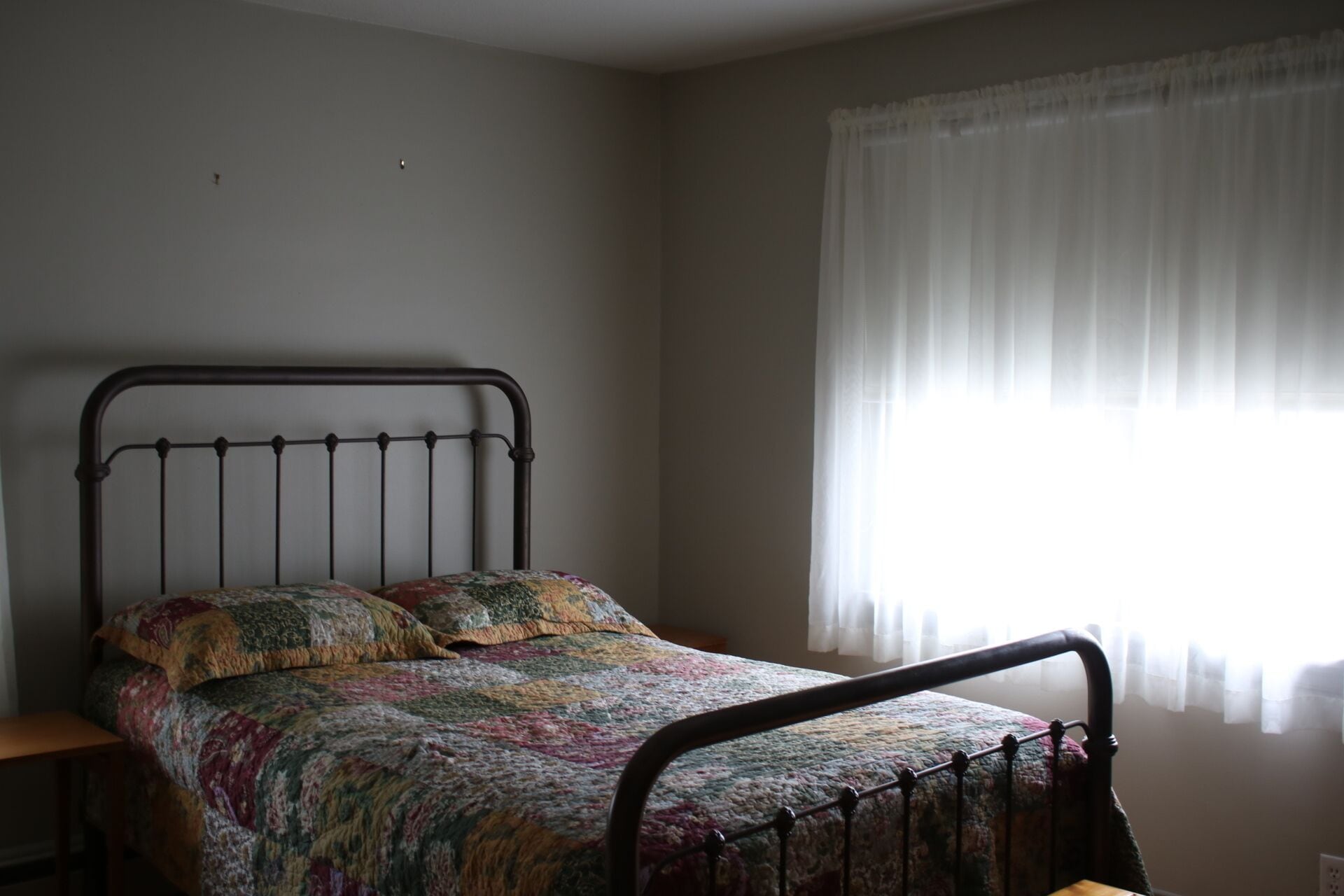 4 dormitorios, tabla de planchar con plancha, wifi y ropa de cama