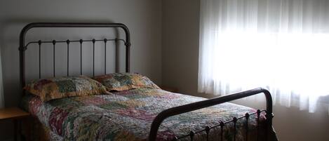 4 dormitorios, tabla de planchar con plancha, wifi y ropa de cama