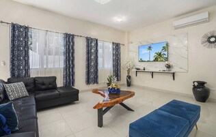 Villa, Multiple Bedrooms, Private Pool | Living area