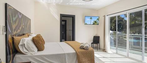 Vila, beberapa kamar, kolam renang pribadi