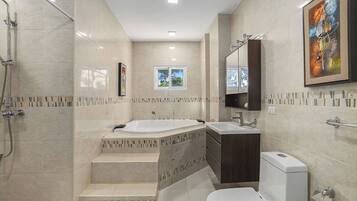 Villa, Multiple Bedrooms, Private Pool | Bathroom