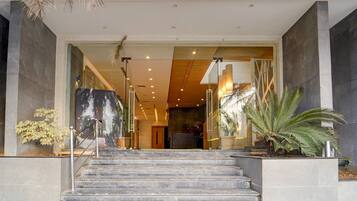 House | Reception