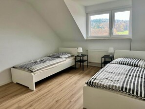 3 Schlafzimmer, kostenloses WLAN, Bettwäsche
