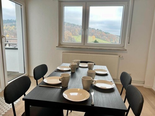 Apartment near Heidelberg with free-standing bathtub & view of the Odenwald