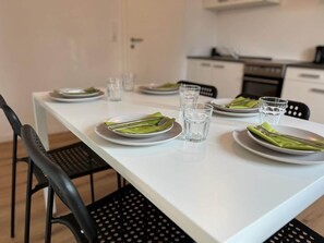 Dining - Worker and holiday apartment Lingenfeld (Lingenfeld)