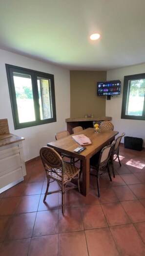 Dining - Vrbo Property (Urtaca)