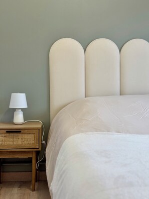1 bedroom, Internet, bed sheets - La Petit Halte de Bourgtheroulde 1-bedroom apartment in Bourgtheroulde (Grand Bourgtheroulde)