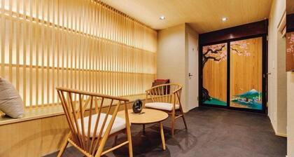 Modern Japanese-style guesthouse
