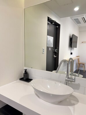 Bathroom - Unplug Anguk (Seoul)