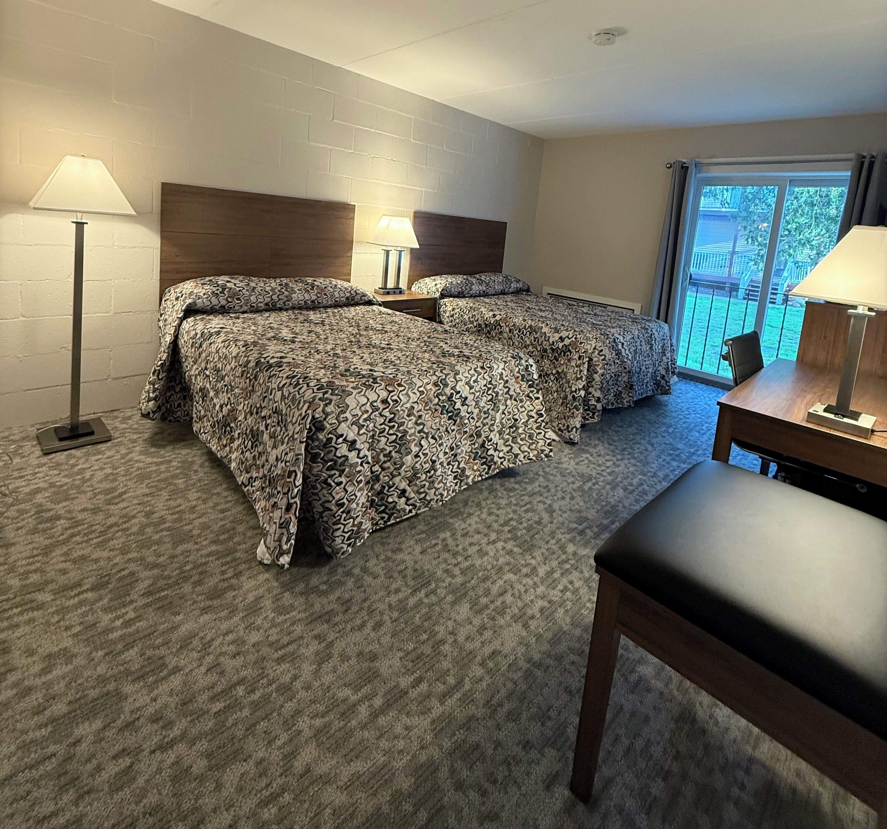 Chambre Standard, 2 lits doubles, accessible aux personnes à mobilité réduite