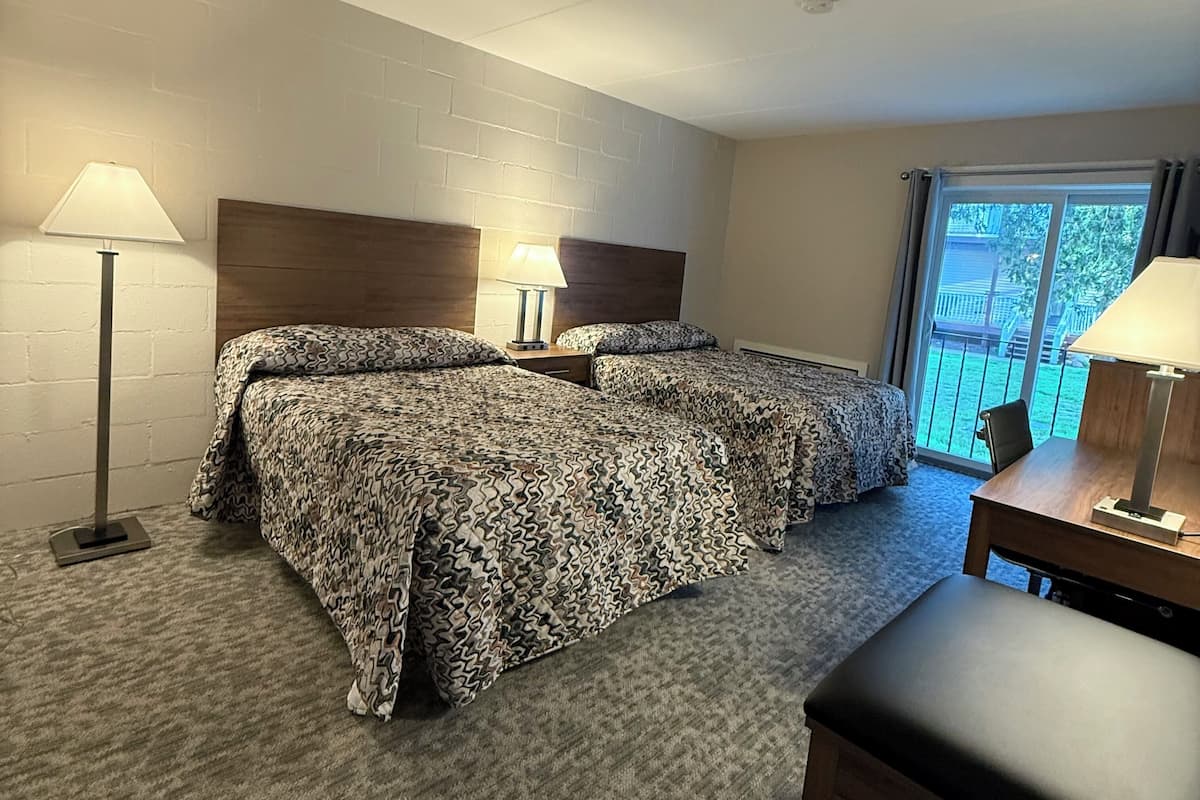 Standard Room, 2 Double Beds, Mobility Accessible