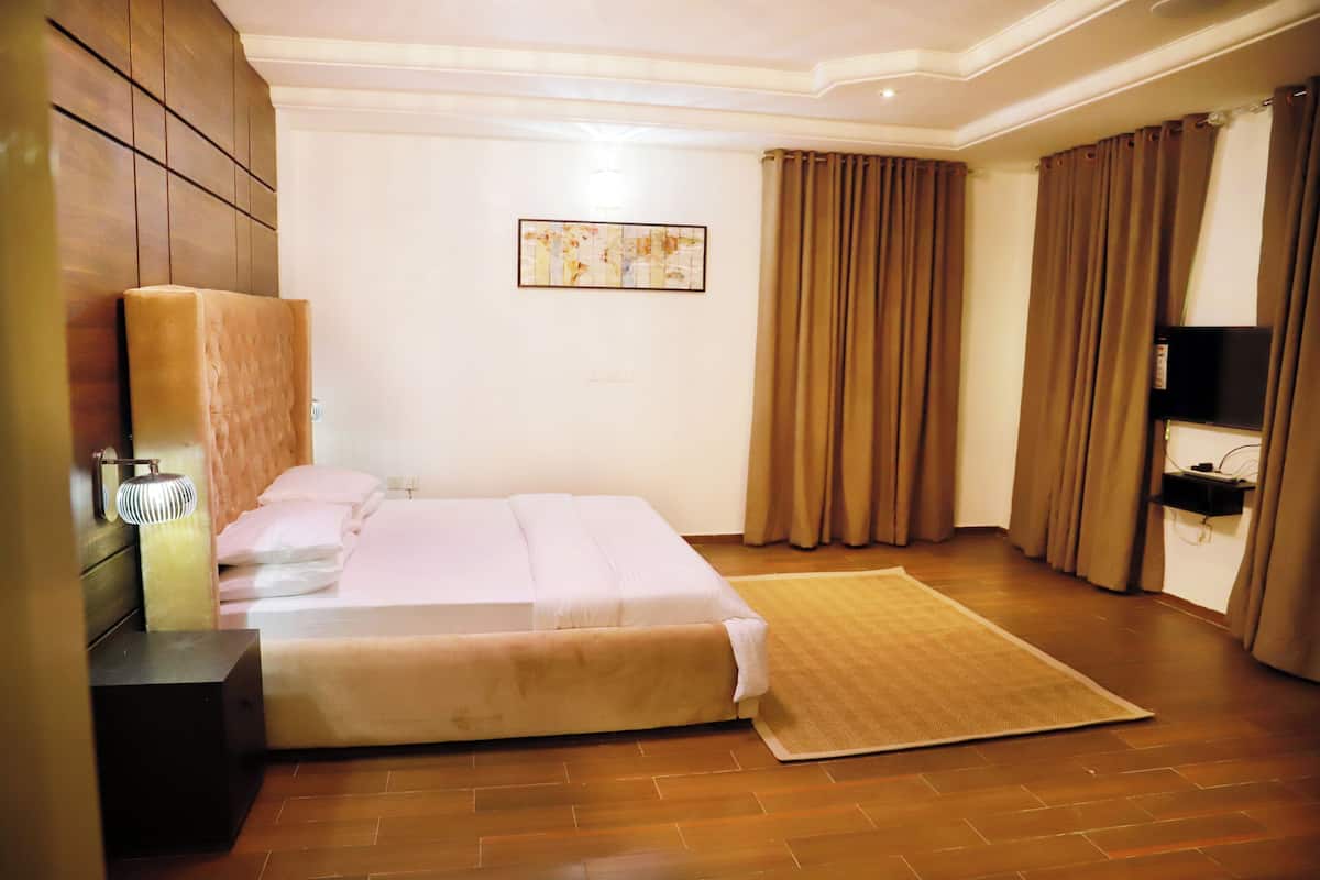 Svit Comfort - balkong - utsikt mot staden