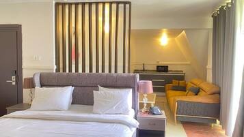 Penthouse Deluxe - balkong - utsikt mot bergen