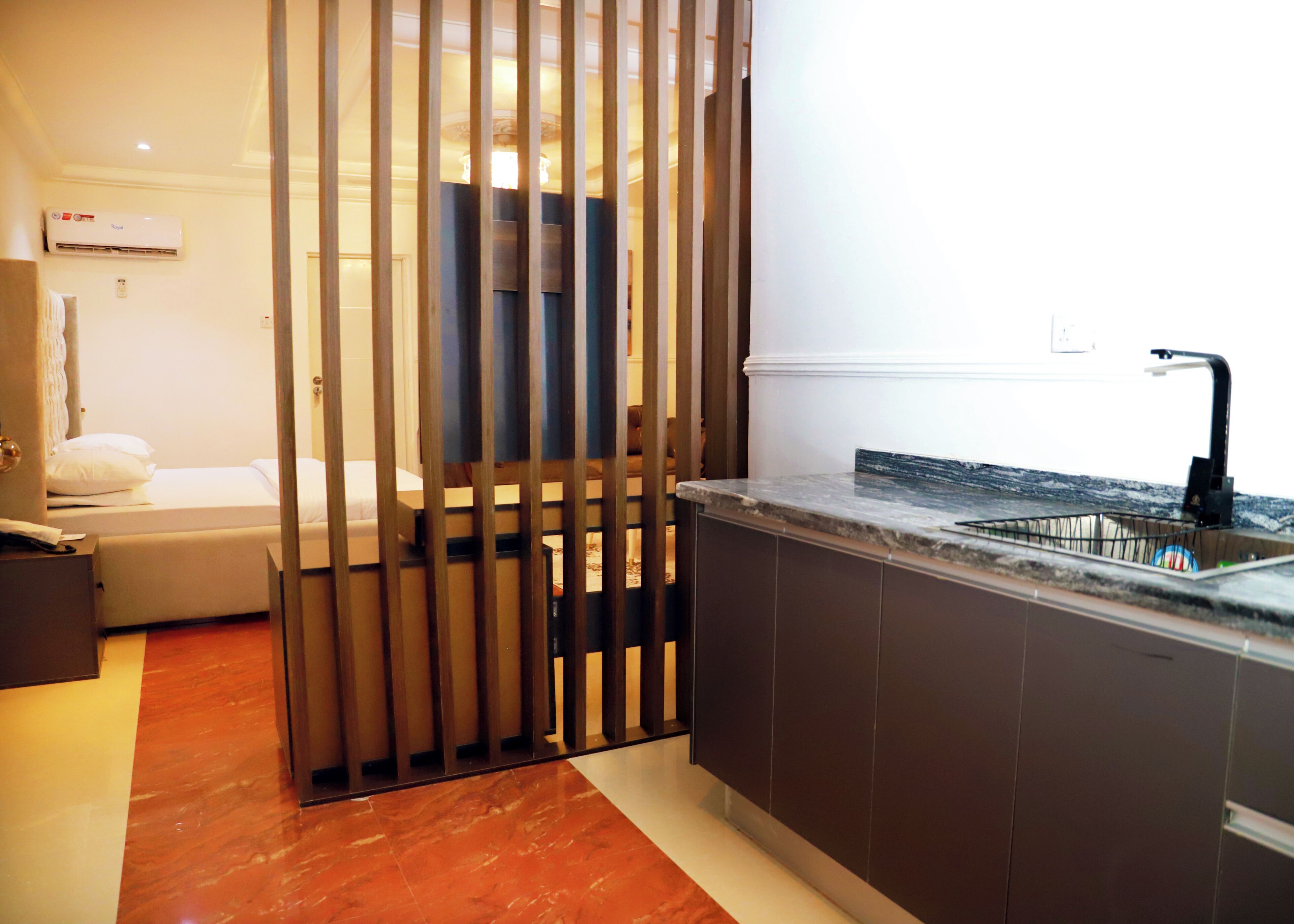 Huone, kaupunkinäköala | Yksityinen keittiö