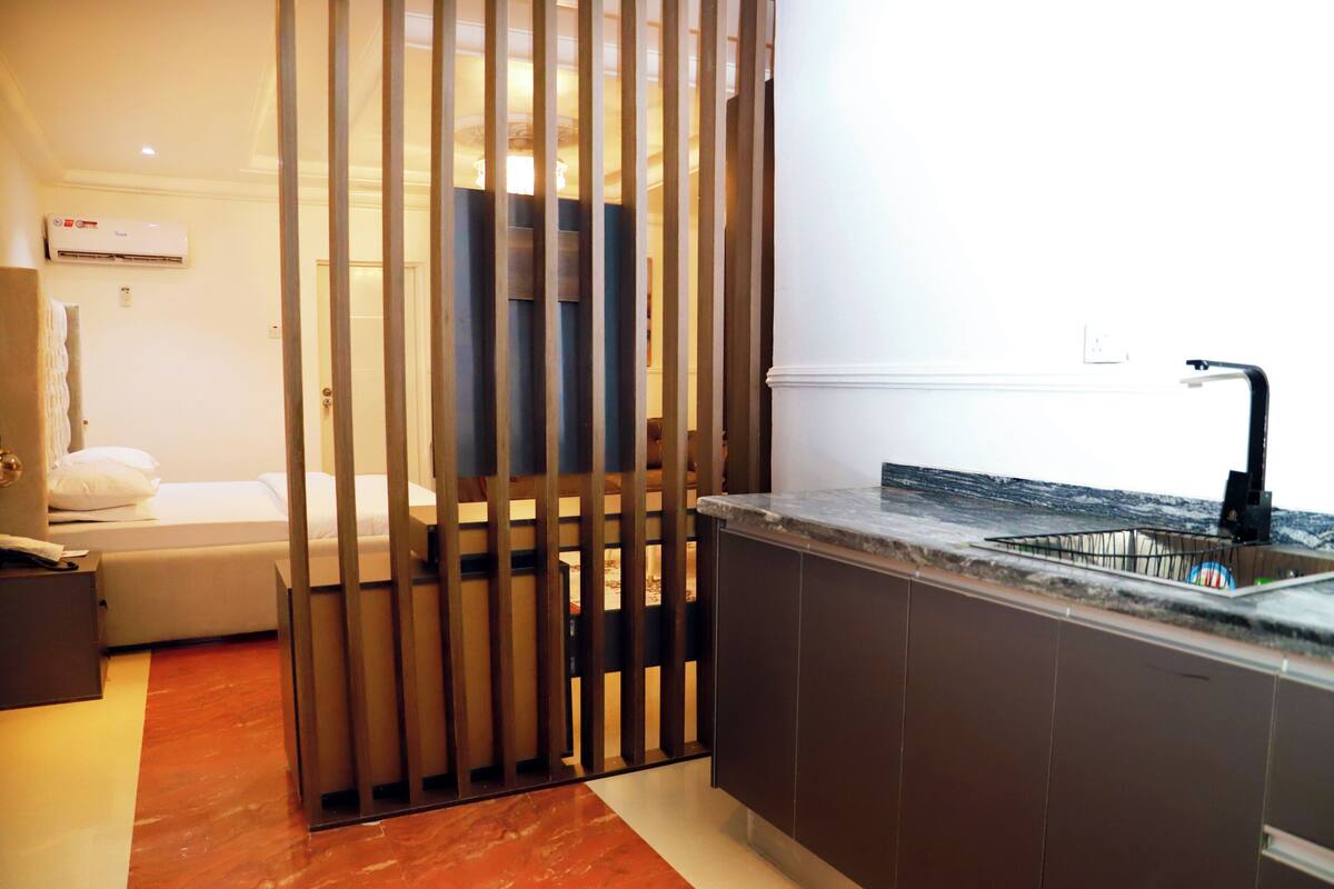 Huone, kaupunkinäköala | Yksityinen keittiö