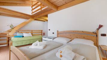 1 bedroom, WiFi, bed sheets