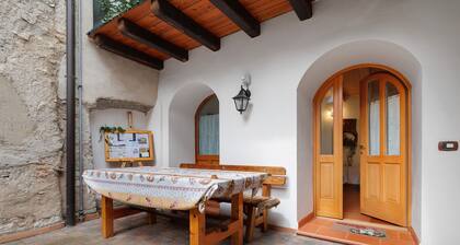 Apartment 'Casa Sole' with Mountain View, Balcony and Wi-Fi