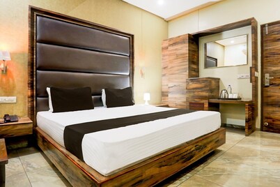 Super Townhouse Durg