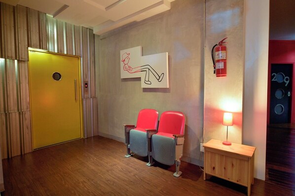 Interior - Jasaen Hotel (Bangkok)