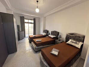 Room - 7-PERSON APARTMENT BENZERGA BORDJ EL KIFFAN 20' AIRPORT 20' BEACHES (Bordj El Kiffan)