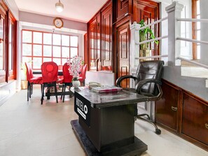 House | Reception - Super Hotel O Ghoom Aps Homestay (Darjeeling)