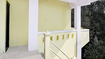 บ้านพัก | ฝ่ายต้อนรับ