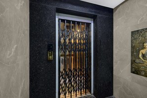 House | Interior - Deluxesrinika Inn (Hyderabad)