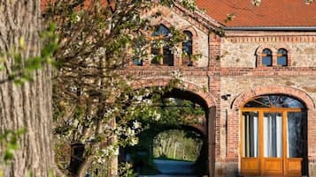 Apartment | Exterior