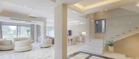 Luxury Villa, 4 Bedrooms, Garden View | Interior