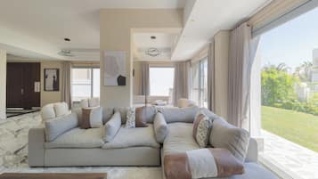 Luxury Villa, 4 Bedrooms, Garden View | Living area