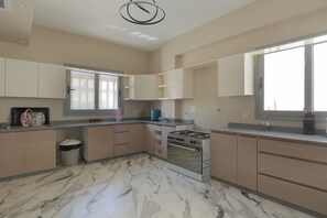 Luxury Villa, 4 Bedrooms, Garden View | Private kitchen - ELITE Luxury 4BR Villa PalmHills Golf Ex (6th of October City)
