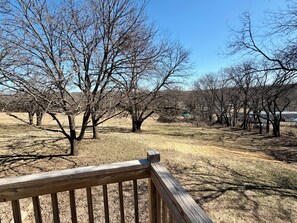 Property grounds - Cozy Country Home- Open Skies and Farmland view (Meriden)