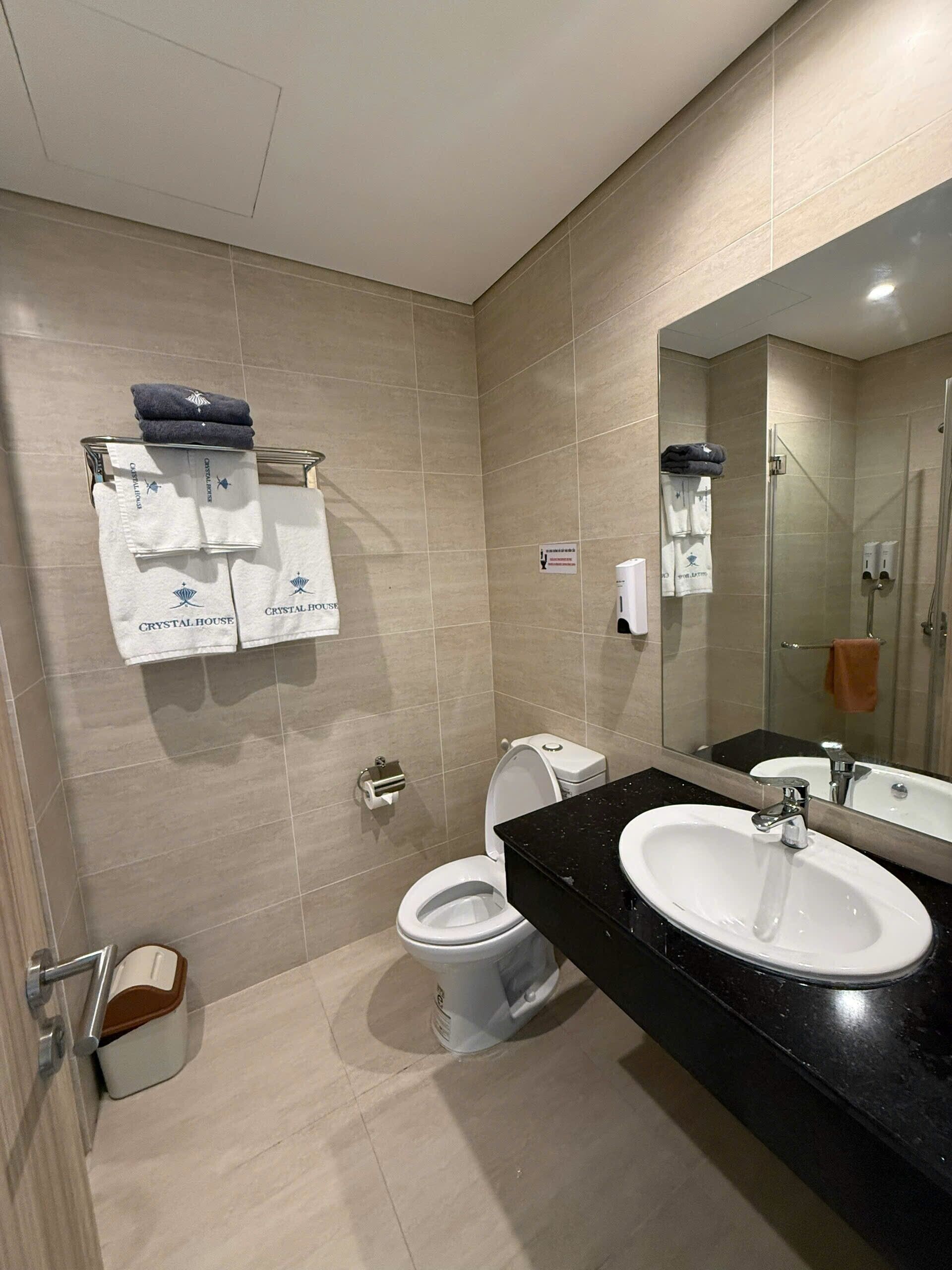 Lyxig studiosvit - utsikt mot stranden | Badrum