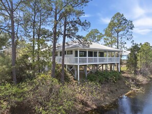 Exterior - NEW LISTING!! Welcome to Caribbean Breezes- Fort Morgan Getaway (Gulf Shores)