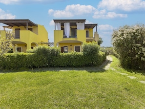 Apartment | Exterior - Holiday Home With air Conditioning and Shared Pool (Viddalba)
