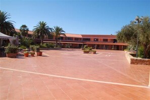 Apartment | Exterior - Residence Porto Coda Cavallo, Insel Sardinien (San Teodoro)