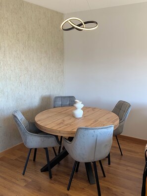 Dining - 2 bedroom apartment in Montalvo beach with pool 100 meters from the beach (Sanxenxo)