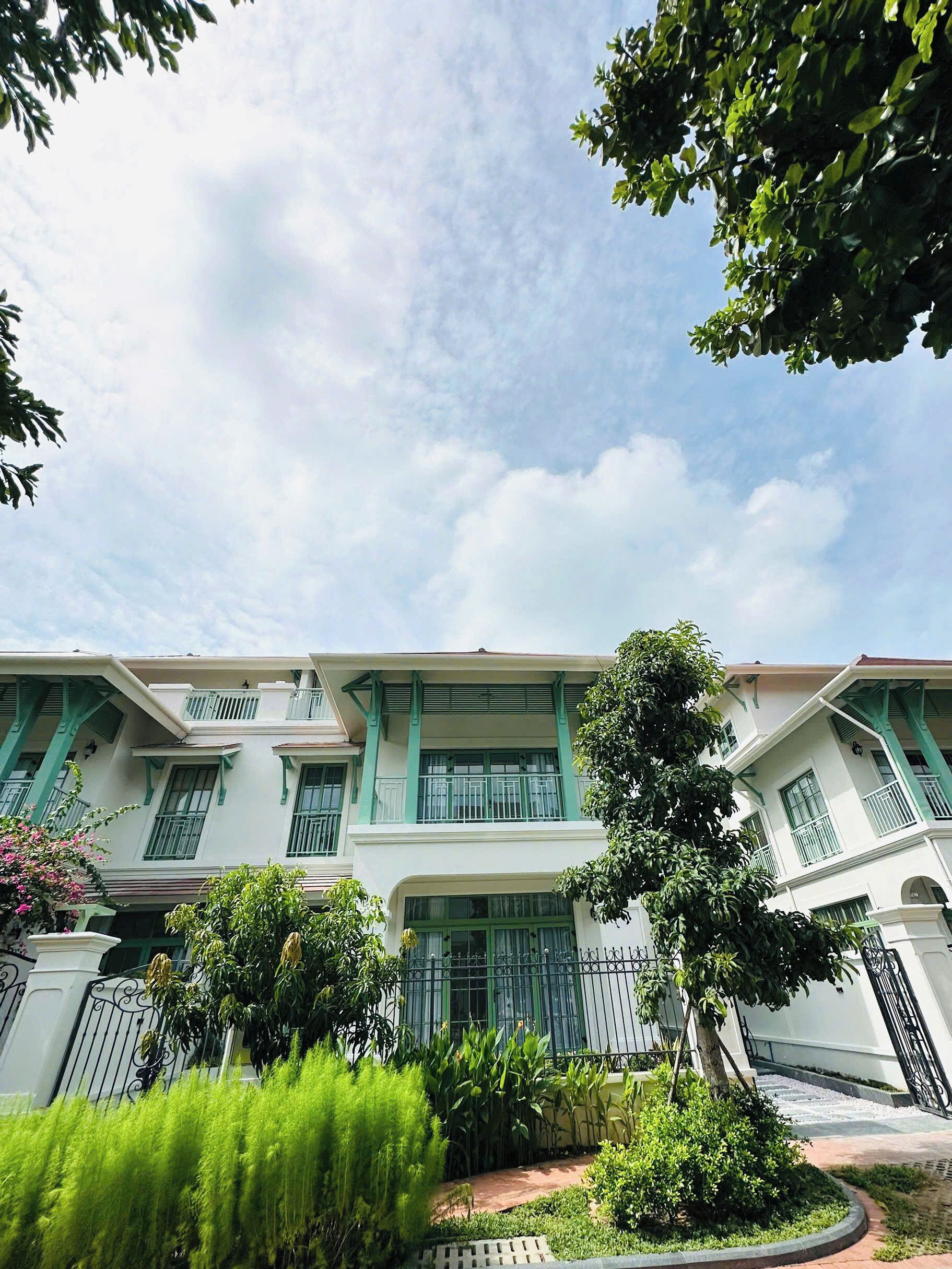 วิลล่า, หลายห้องนอน, วิวเมือง | เครื่องนอนป้องกันสารก่อภูมิแพ้, ตู้นิรภัยในห้องพัก, โต๊ะทำงาน, Wi-Fi ฟรี
