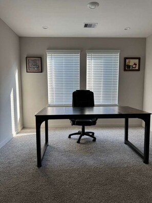 Interior - Quiet 3BR Home Near NRG Stadium, Medical Center, Downtown (Houston)