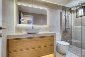 Hair dryer, towels - Bellu - Govino Bay 2BR Maisonette with Common Pool (Gouvia)