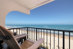 Property grounds - Oceanfront Condo at SPI - Dogs Welcome: Just Steps From the Beach! (South Padre Island)