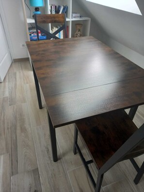 Dining - Vrbo Property (Groix)