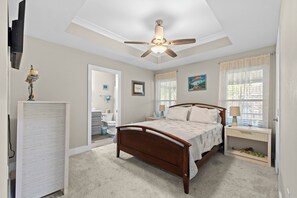 Room - We welcome you to Dragonfly Nest! A spa resort. Pensacola Beach 15 miles away (Pensacola)