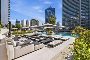 Terrace/patio - Elegant 1BR with Full Burj Khalifa View (Dubai)