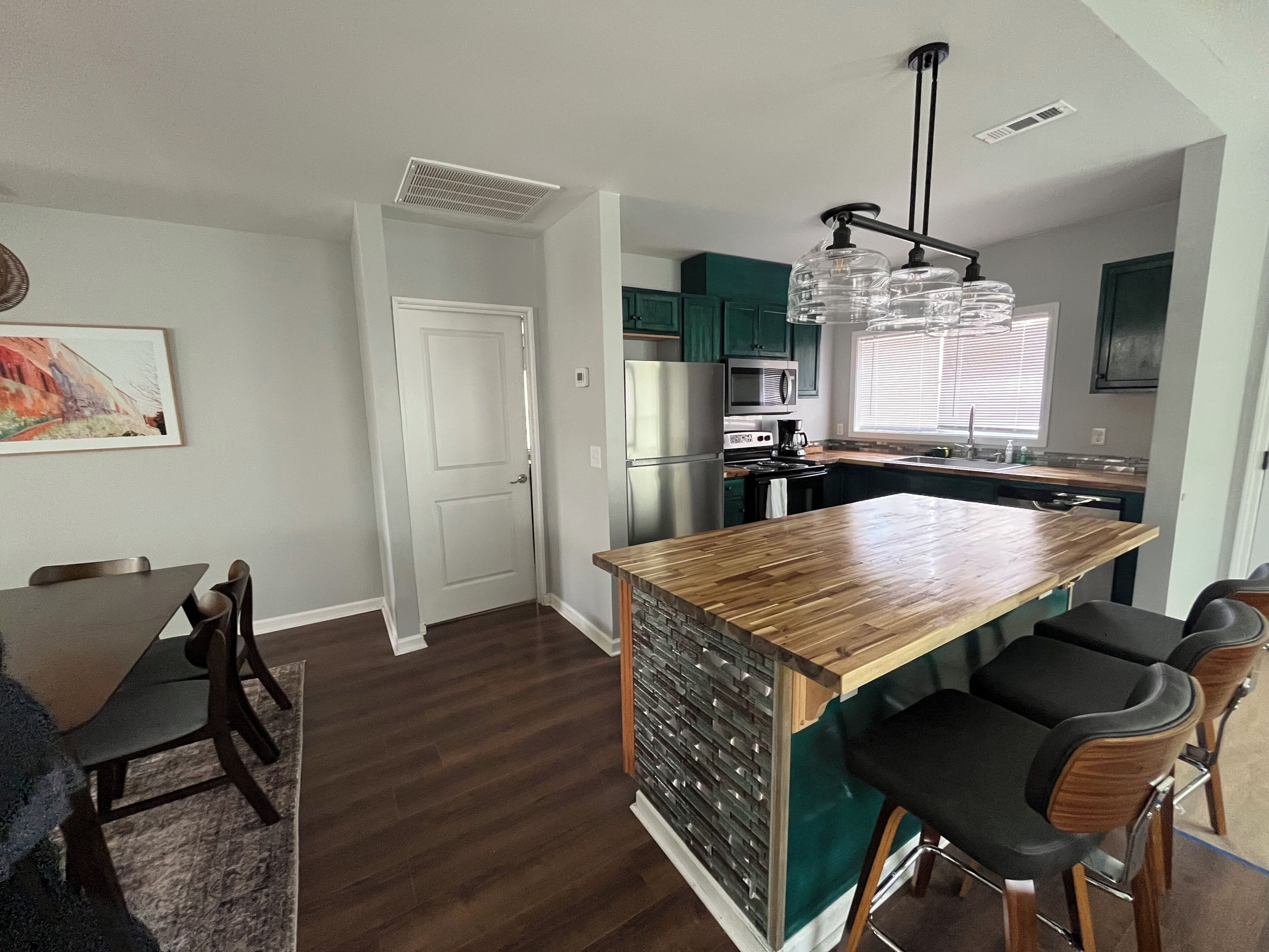 Microwave, oven, stovetop, dishwasher
